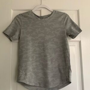 Lululemon short sleeve top